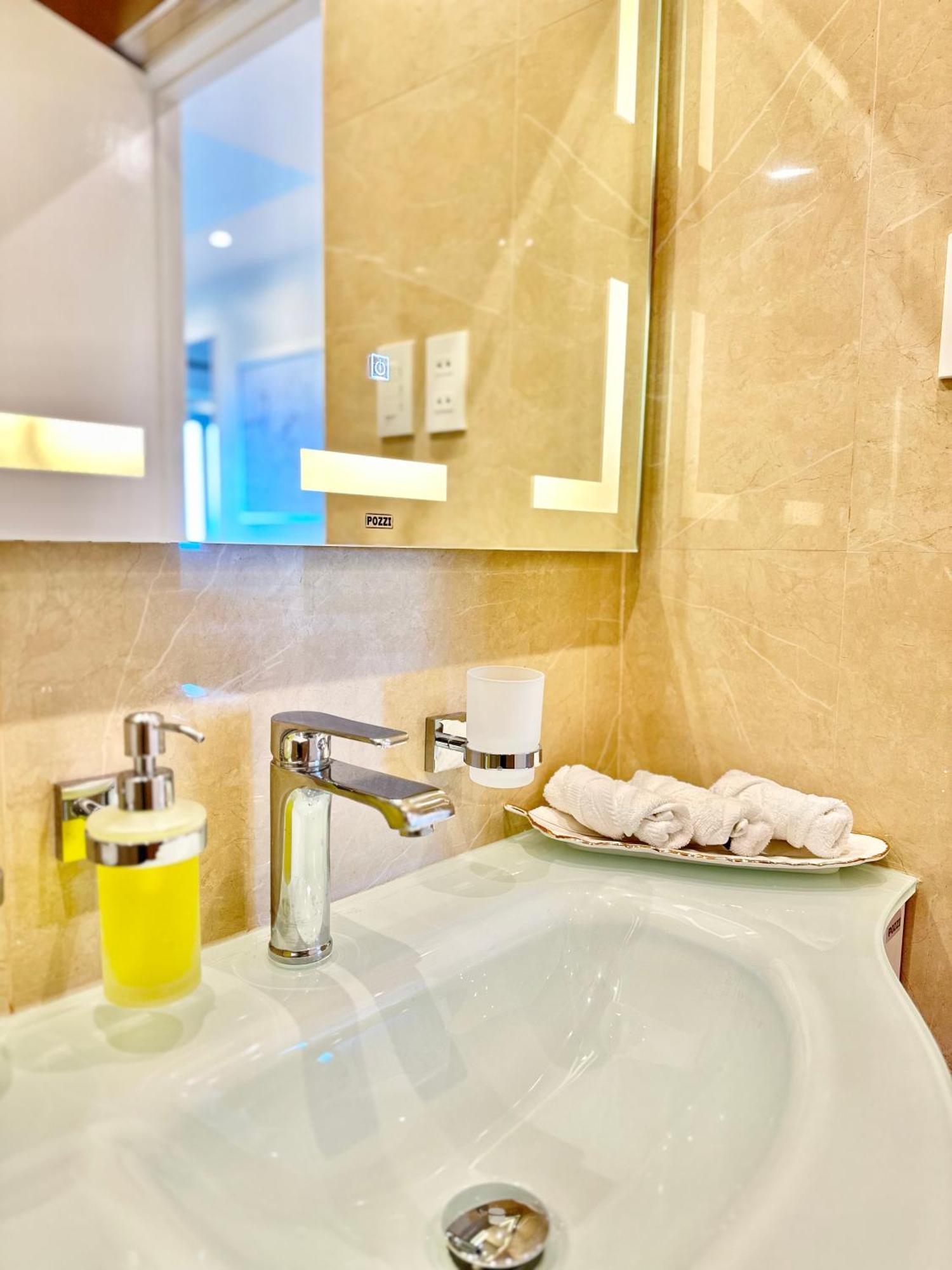Oceanview Deluxe 1Br Suite La Mirada Lapu-Lapu City Eksteriør billede
