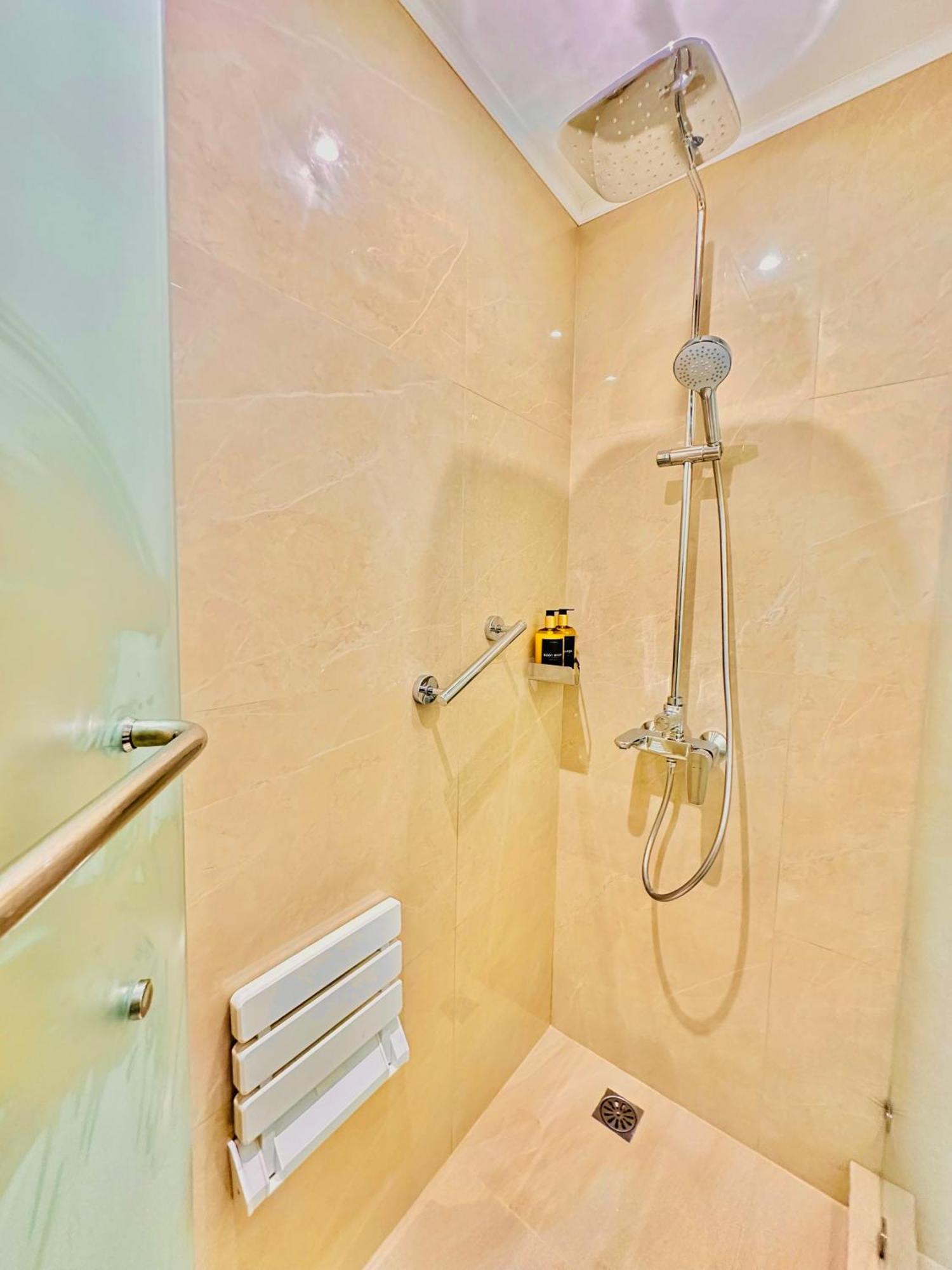 Oceanview Deluxe 1Br Suite La Mirada Lapu-Lapu City Eksteriør billede