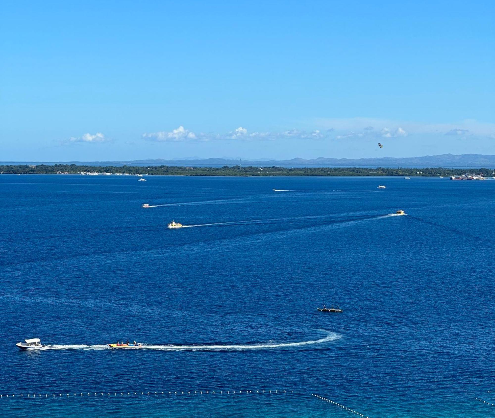 Oceanview Deluxe 1Br Suite La Mirada Lapu-Lapu City Eksteriør billede